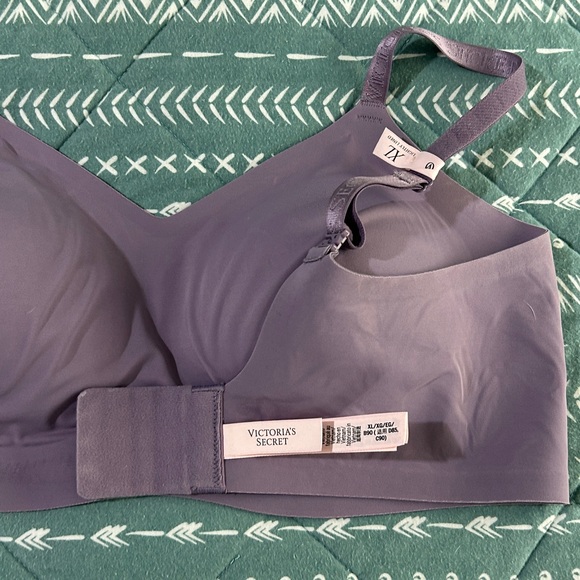 Victoria's Secret Deep Purple Bra - Picture 2 of 4